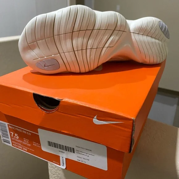 SOLD- Nike Freerun 5.0 - 7.5 - Picture 5 of 5